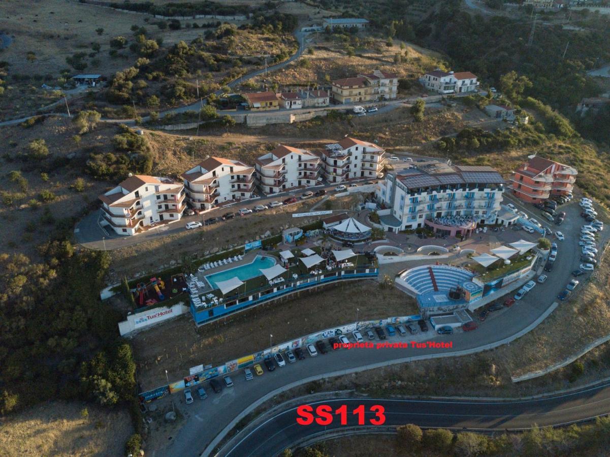 Tus'Hotel Castel di Tusa Bagian luar foto