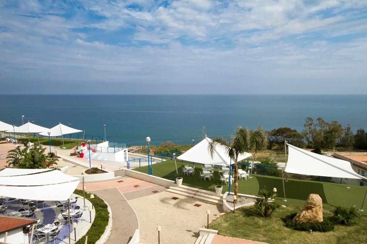 Tus'Hotel Castel di Tusa Bagian luar foto