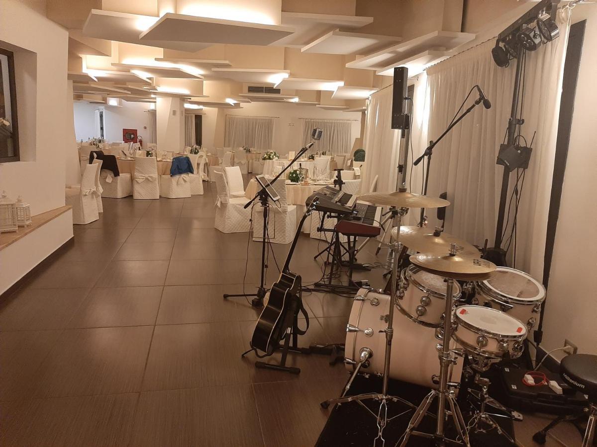Tus'Hotel Castel di Tusa Bagian luar foto