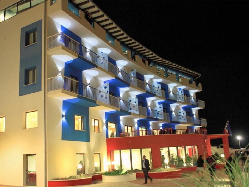 Tus'Hotel Castel di Tusa Bagian luar foto
