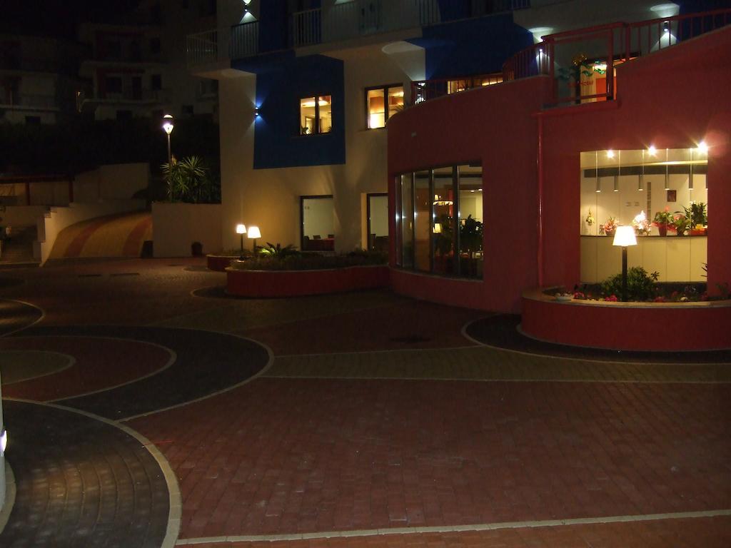 Tus'Hotel Castel di Tusa Bagian luar foto