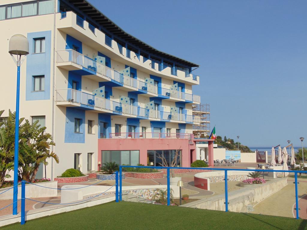 Tus'Hotel Castel di Tusa Bagian luar foto