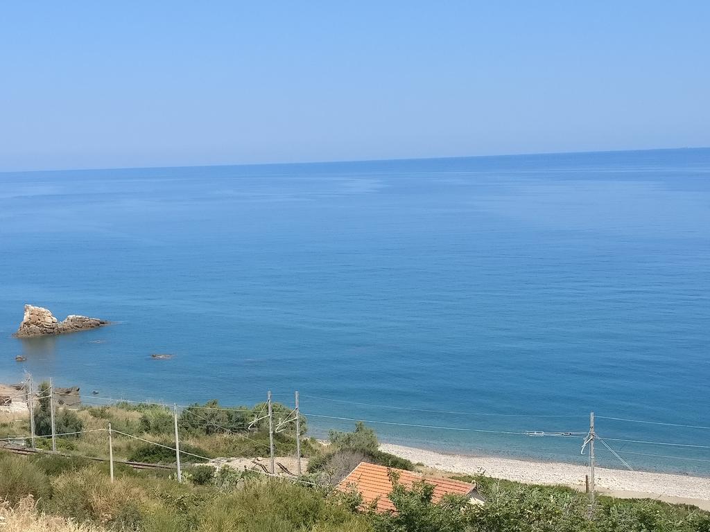 Tus'Hotel Castel di Tusa Bagian luar foto